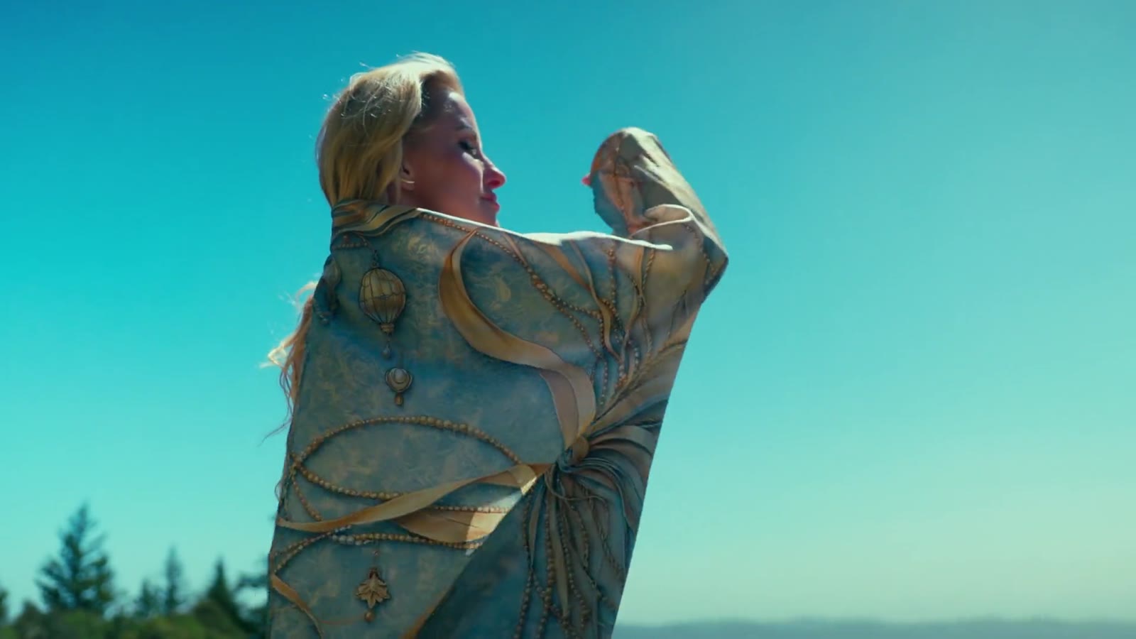 Nobelle, wind in the hills